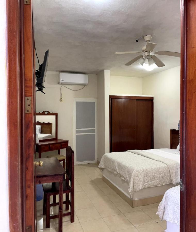 Hotel Santa Isabel Ciudad del Carmen Esterno foto