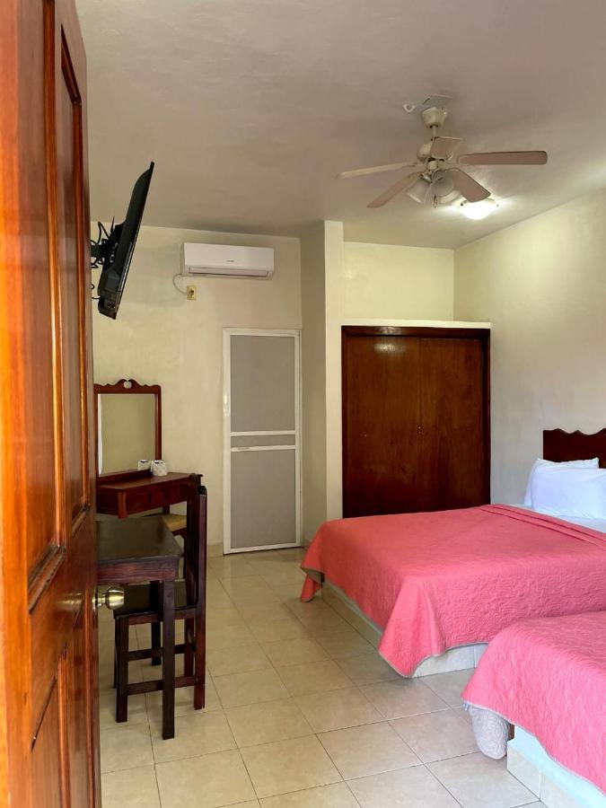 Hotel Santa Isabel Ciudad del Carmen Esterno foto