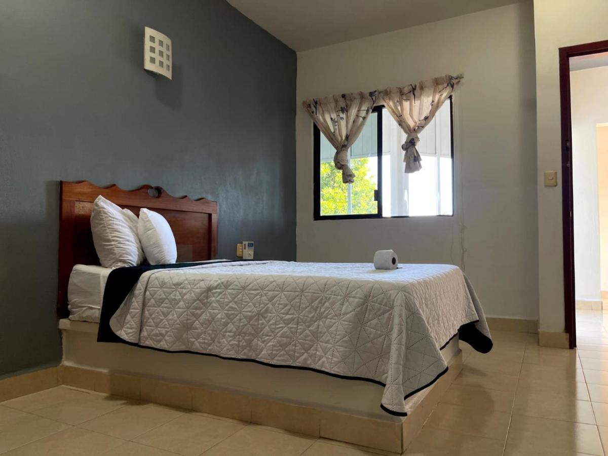 Hotel Santa Isabel Ciudad del Carmen Esterno foto